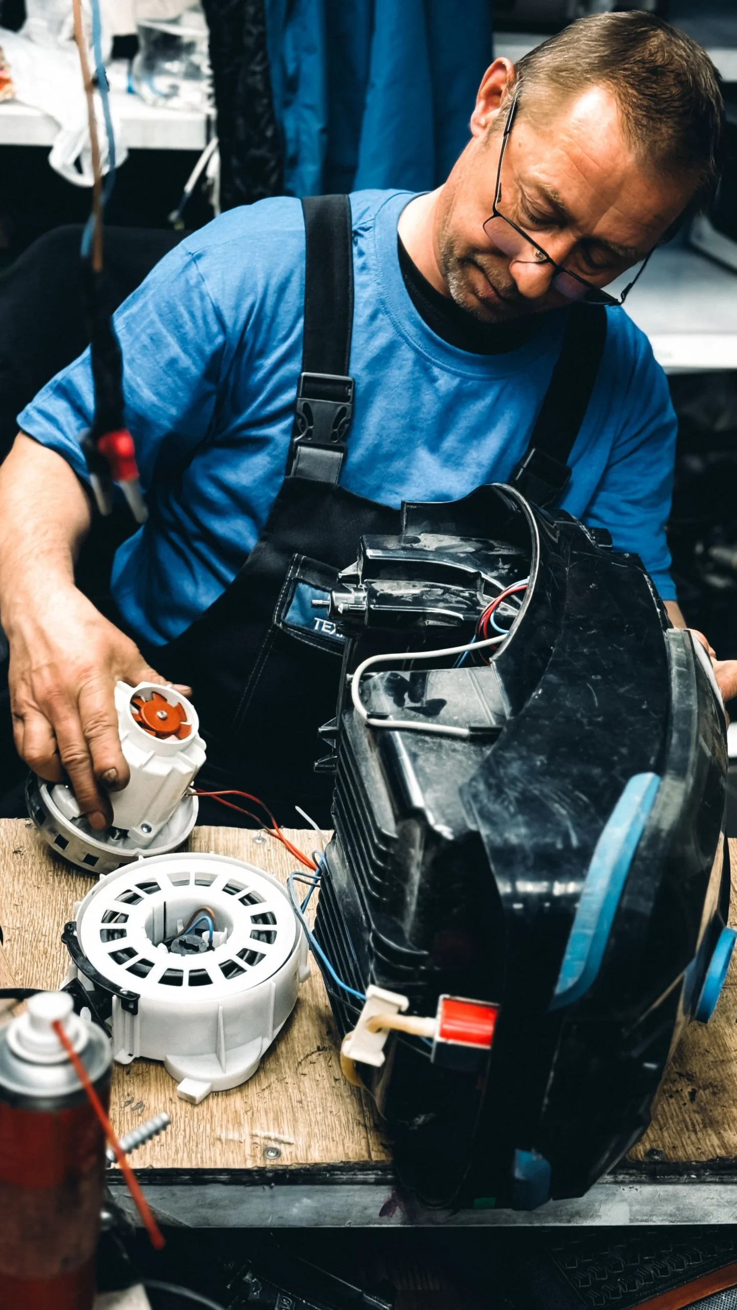 Professional electrical troubleshooting and emergency repair - service 1