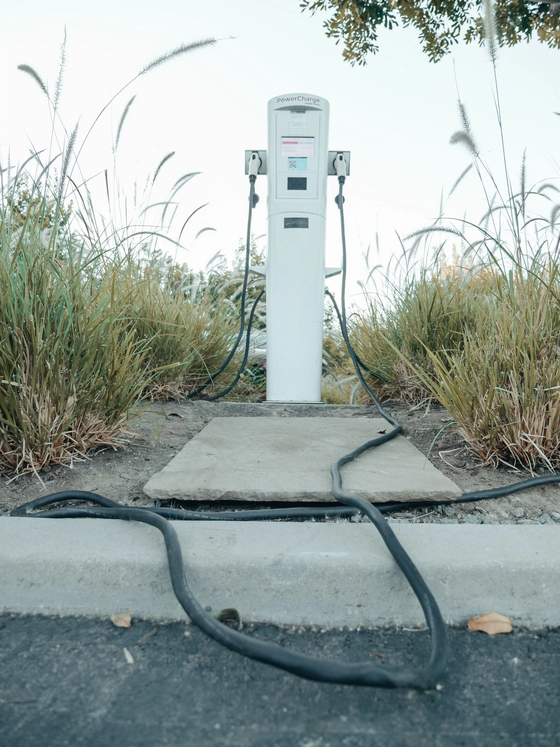 Professional electric vehicle charger installation - service 2