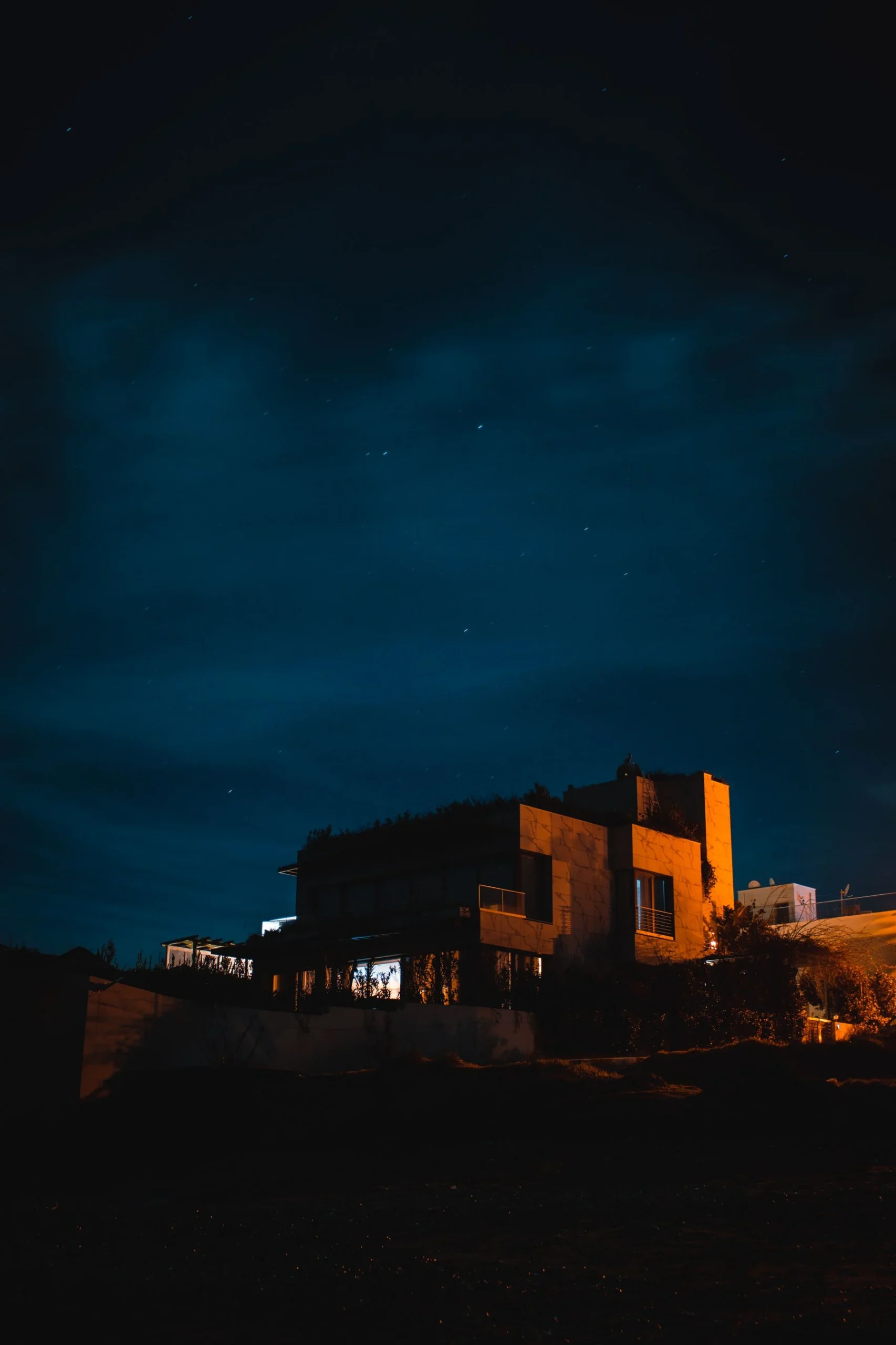 Professional exterior and soffit lighting installation - service 6