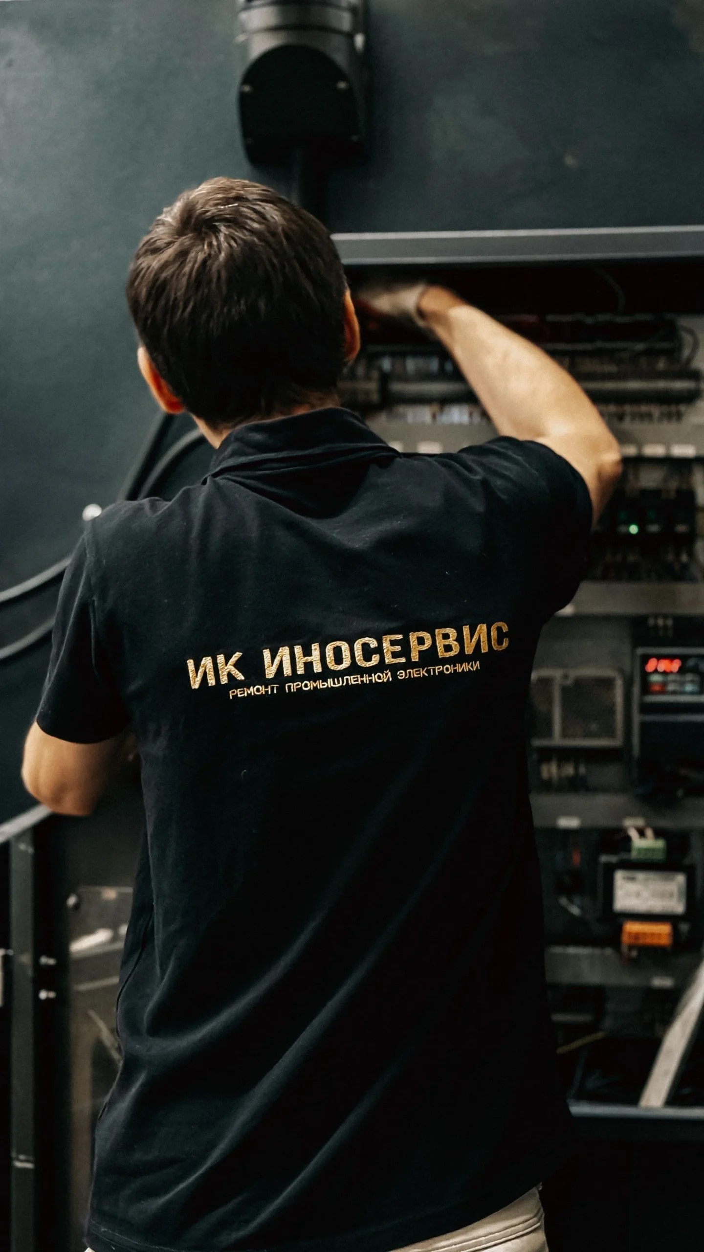 Professional electrical panel and breaker upgrade - service 5
