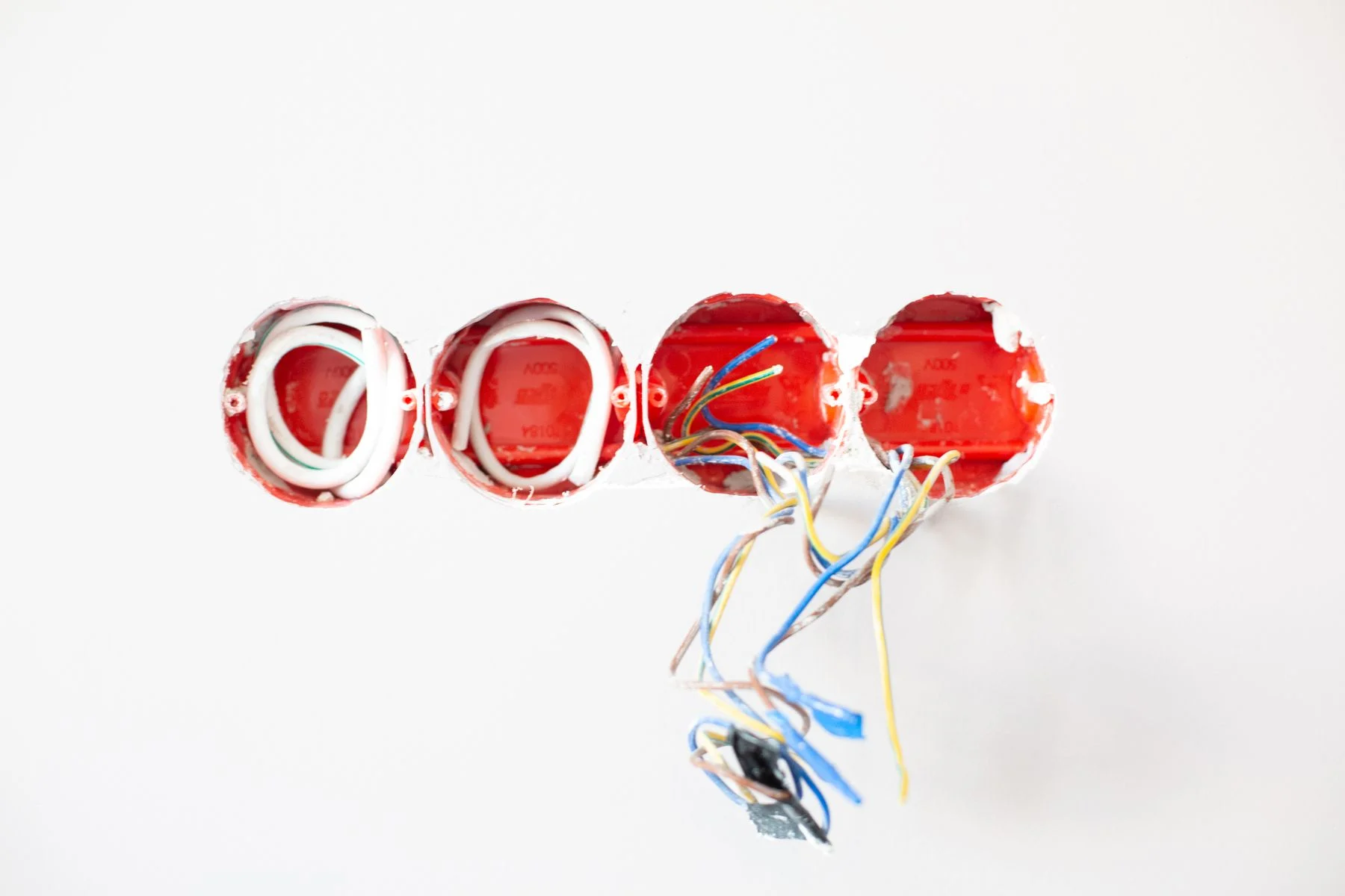Professional residential electrical wiring and renovation - service 5